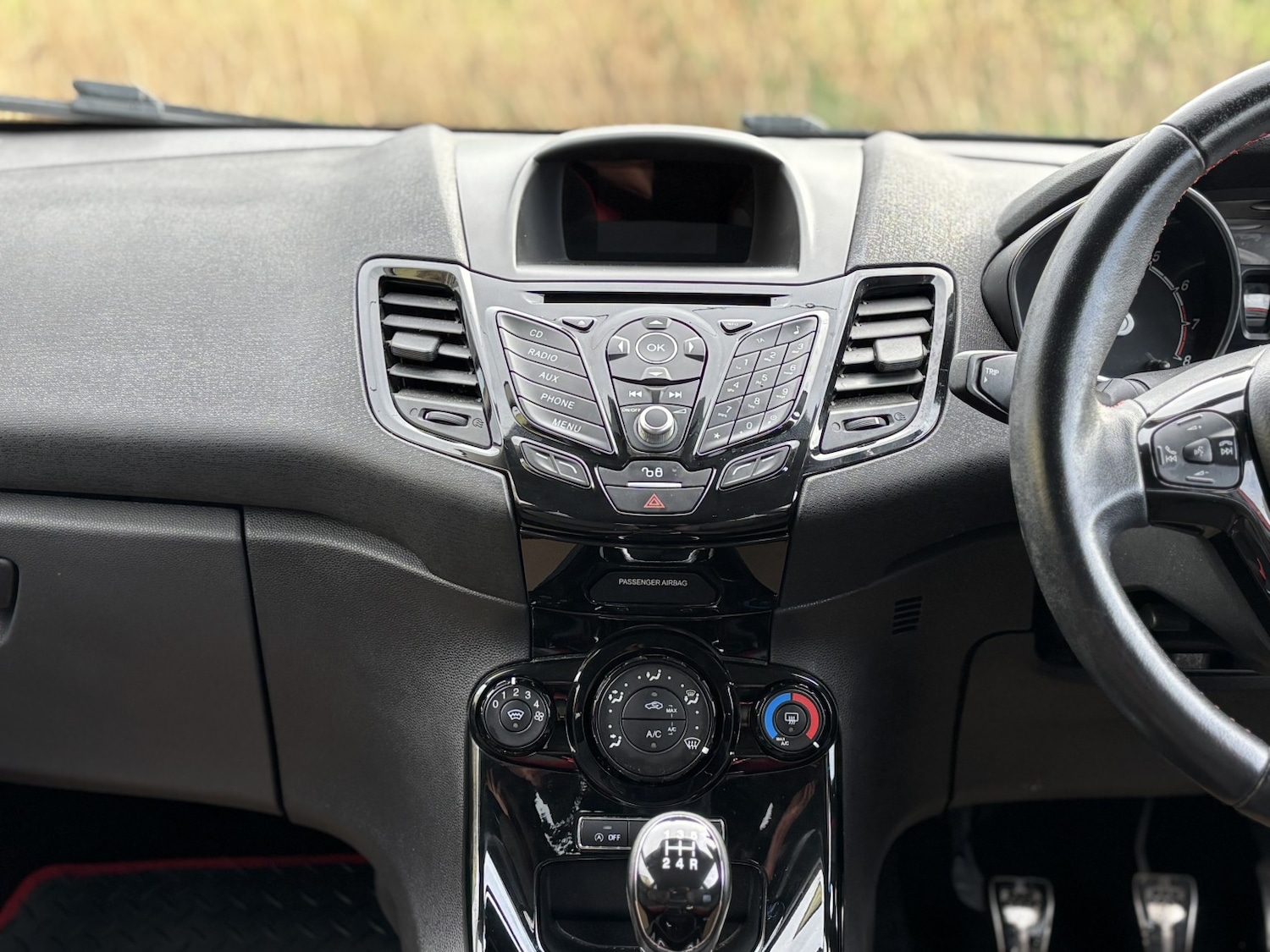 Used Ford Fiesta 2015 for sale - 76807277: Photo 43