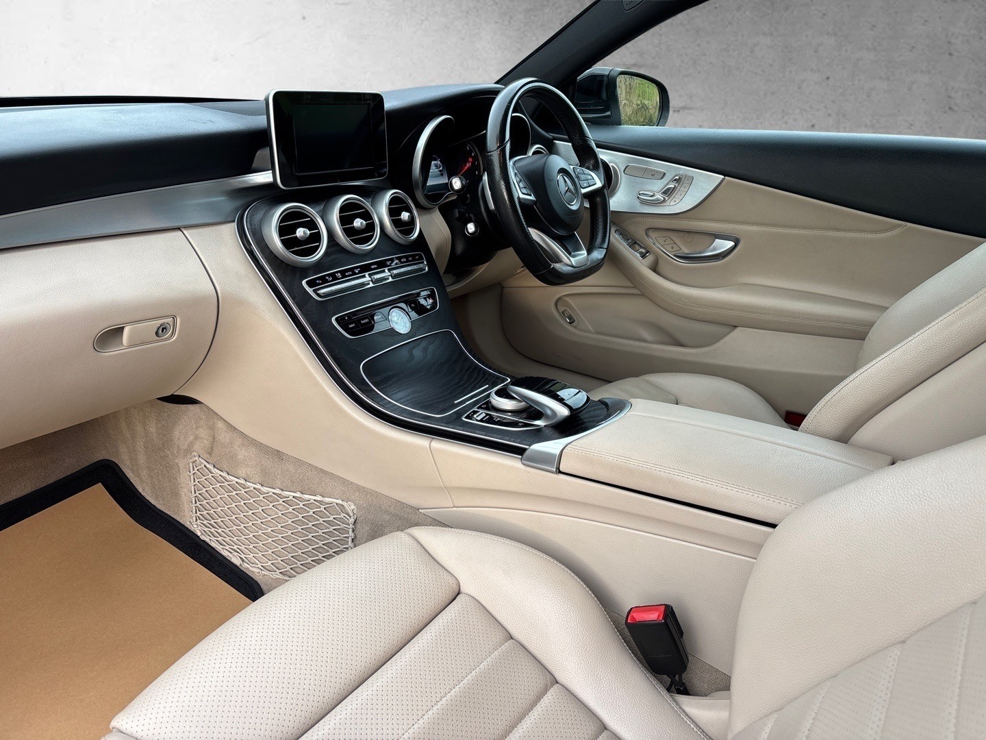 Used Mercedes-Benz C Class 2016 for sale - 76897015: Photo 13