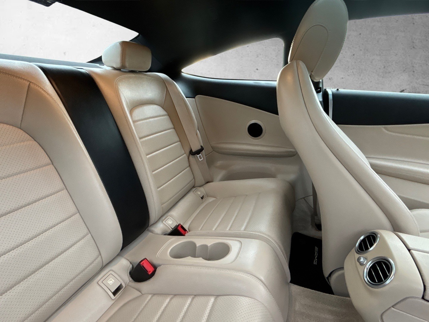 Used Mercedes-Benz C Class 2016 for sale - 76897015: Photo 14