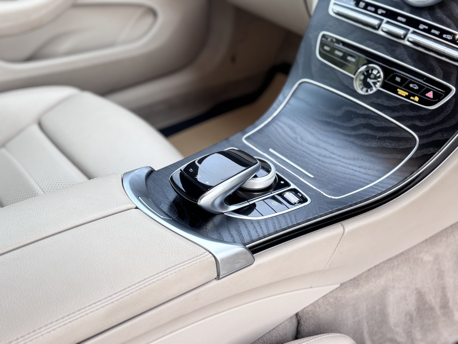 Used Mercedes-Benz C Class 2016 for sale - 76897015: Photo 38