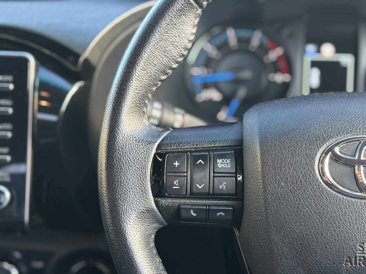 Used Toyota Hilux 2021 for sale - 77084281: Photo 41