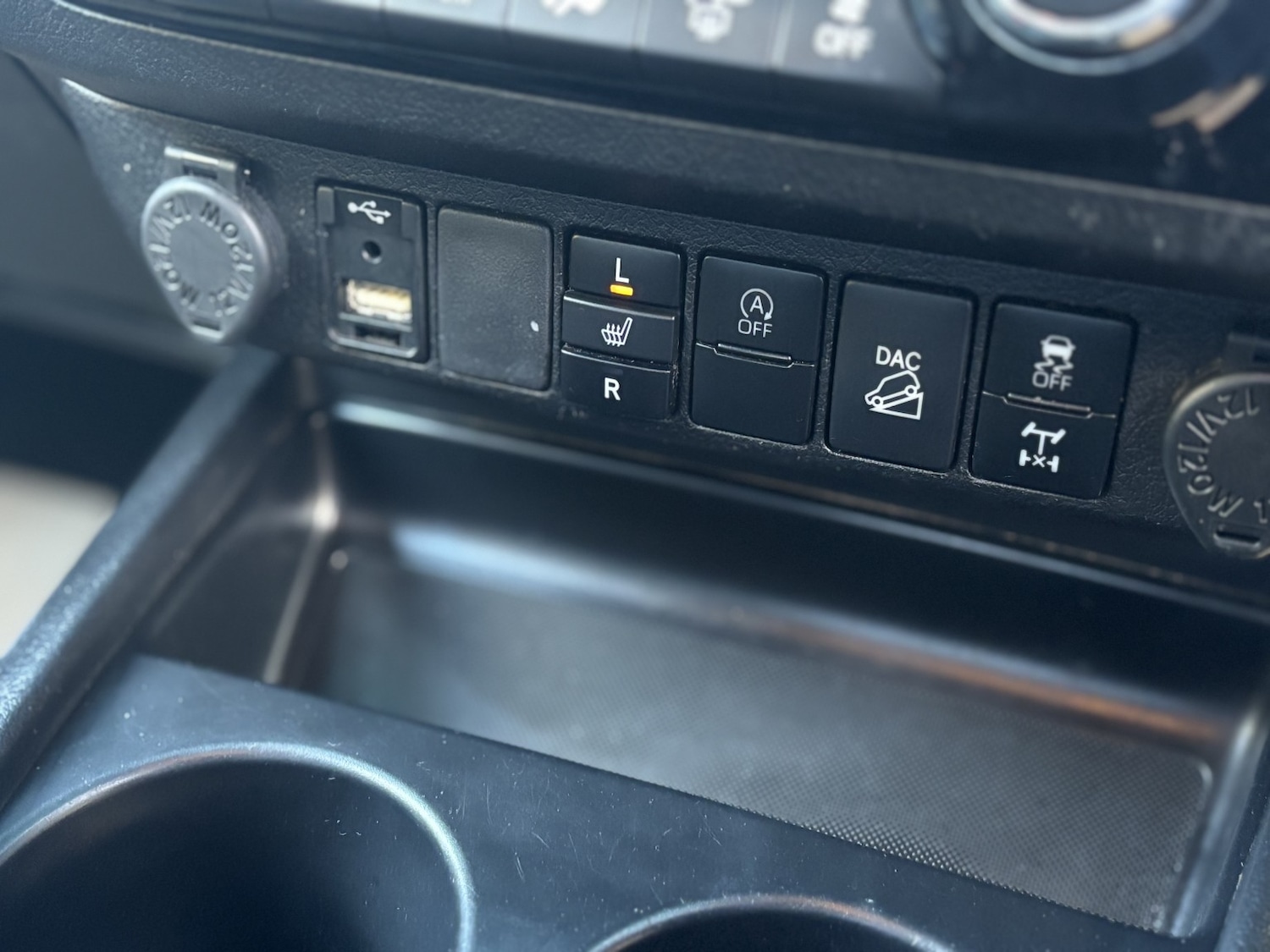 Used Toyota Hilux 2021 for sale - 77084281: Photo 55