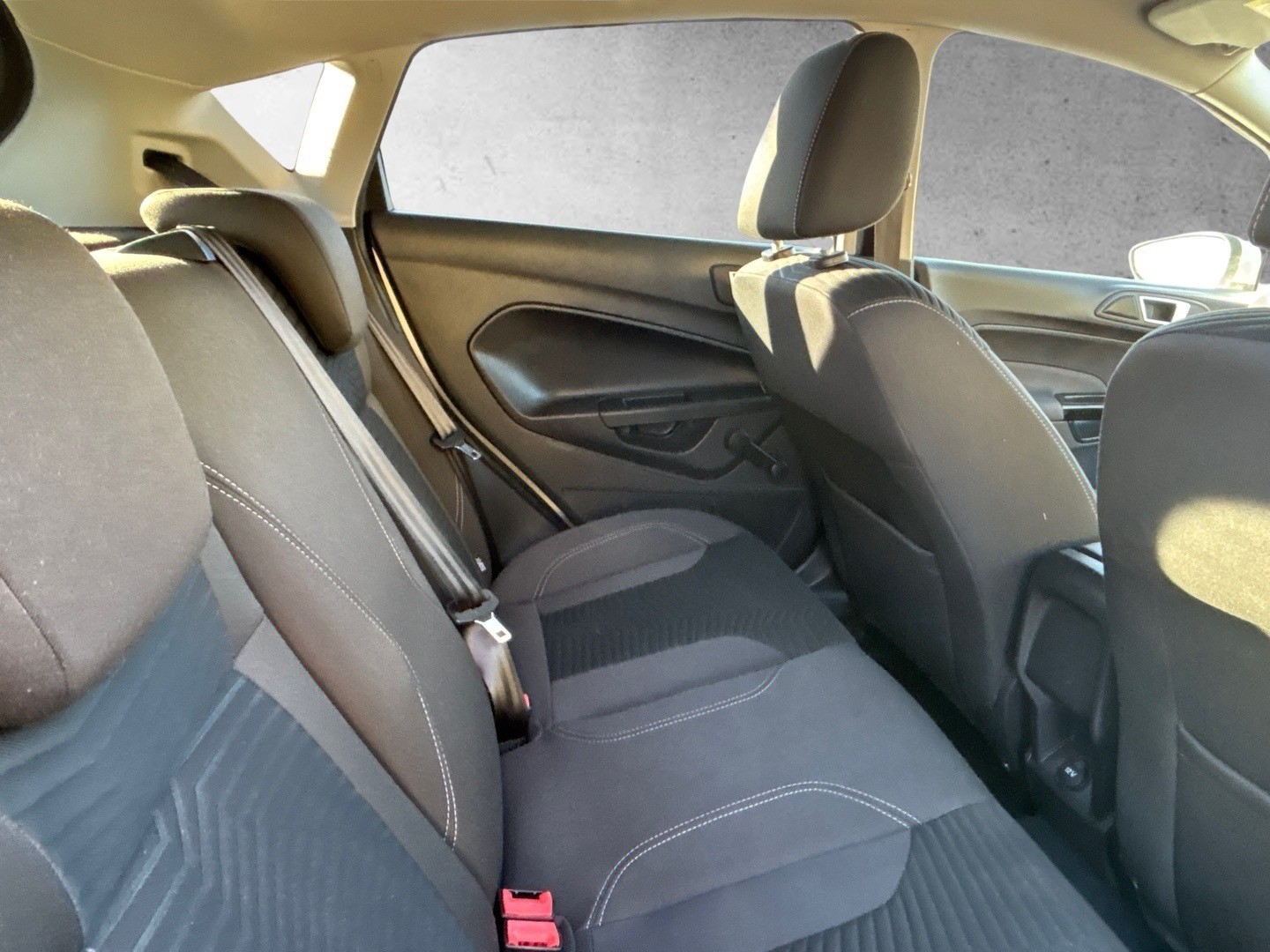 Used Ford Fiesta 2015 for sale - 76225275: Photo 14