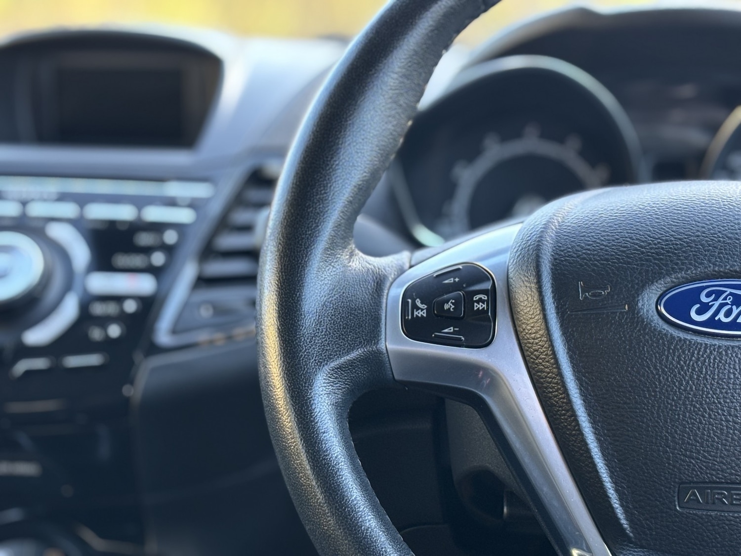 Used Ford Fiesta 2015 for sale - 76225275: Photo 37