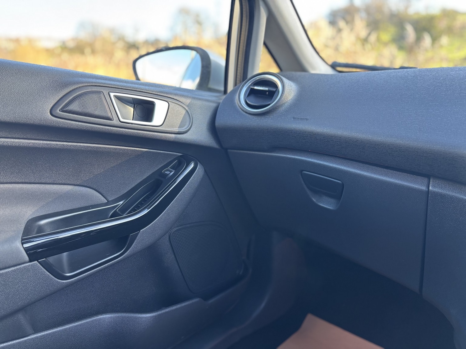 Used Ford Fiesta 2015 for sale - 76225275: Photo 46