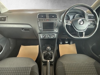 Used Volkswagen Polo 2017 for sale - 78742952: Photo