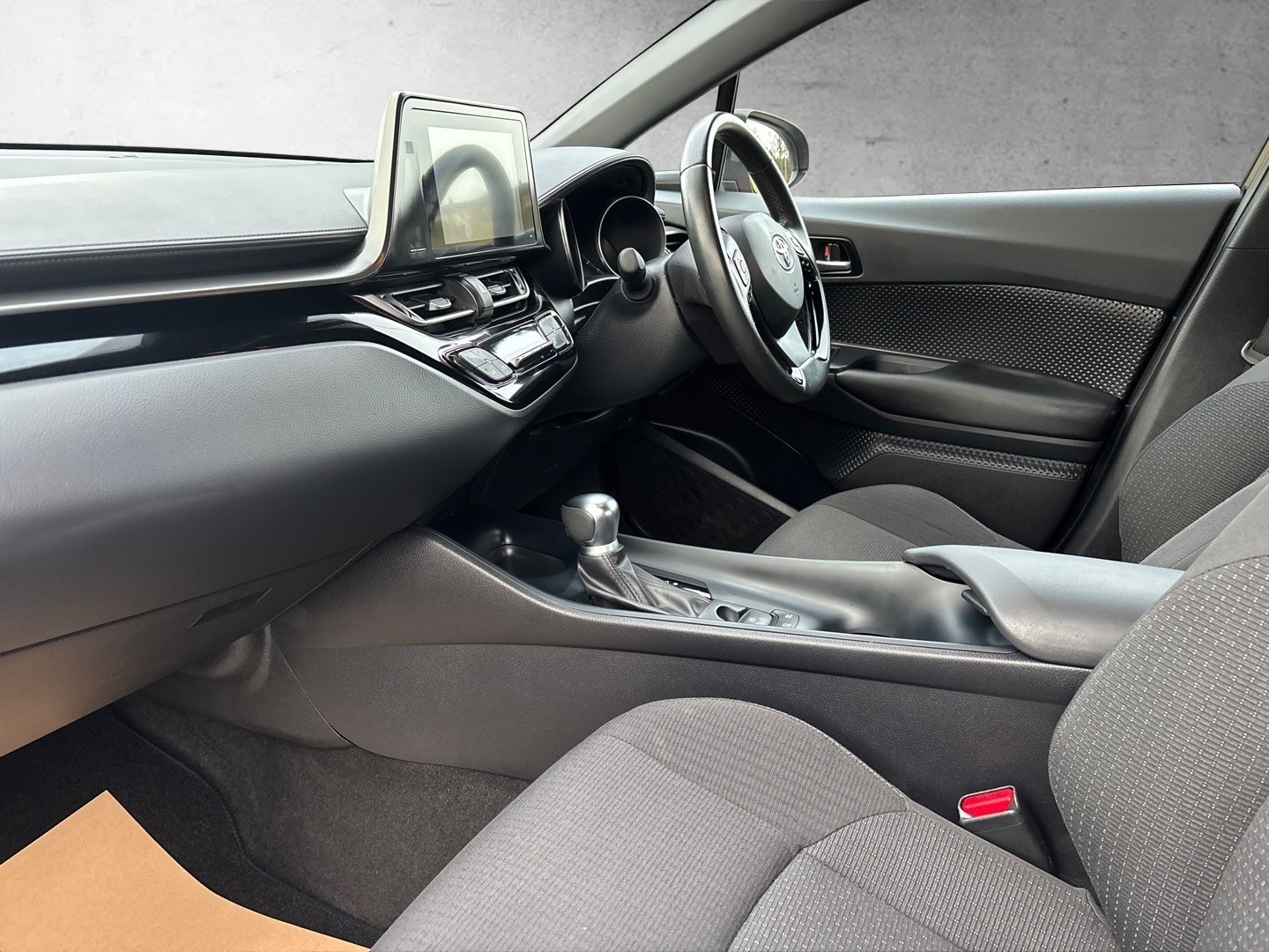 Used Toyota C-HR 2019 for sale - 76643337: Photo 13