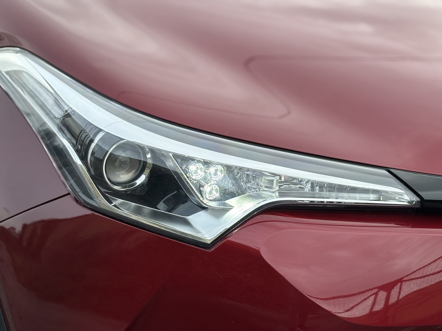 Used Toyota C-HR 2019 for sale - 76643337: Photo 18