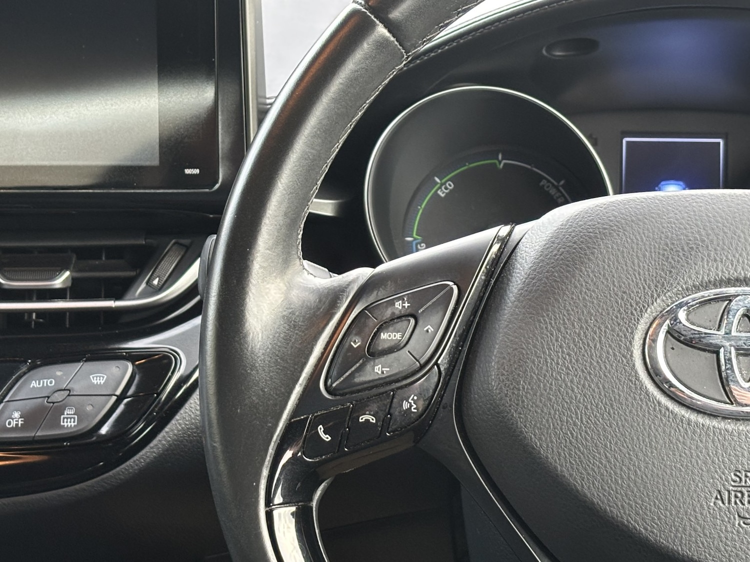 Used Toyota C-HR 2019 for sale - 76643337: Photo 38