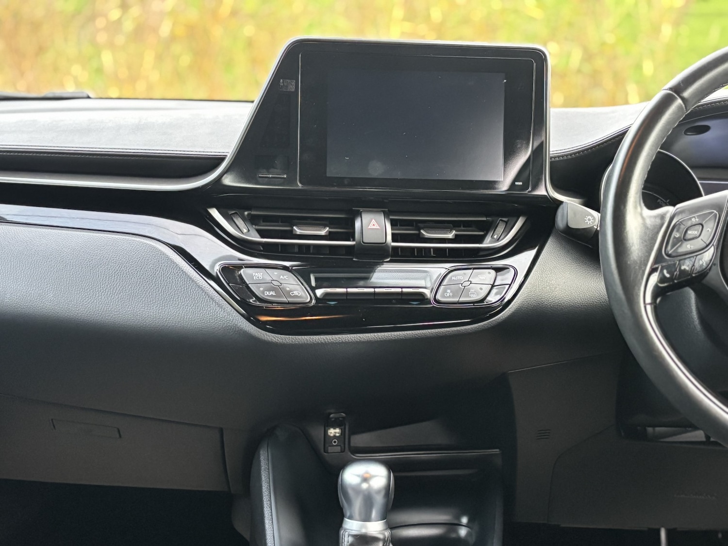 Used Toyota C-HR 2019 for sale - 76643337: Photo 42