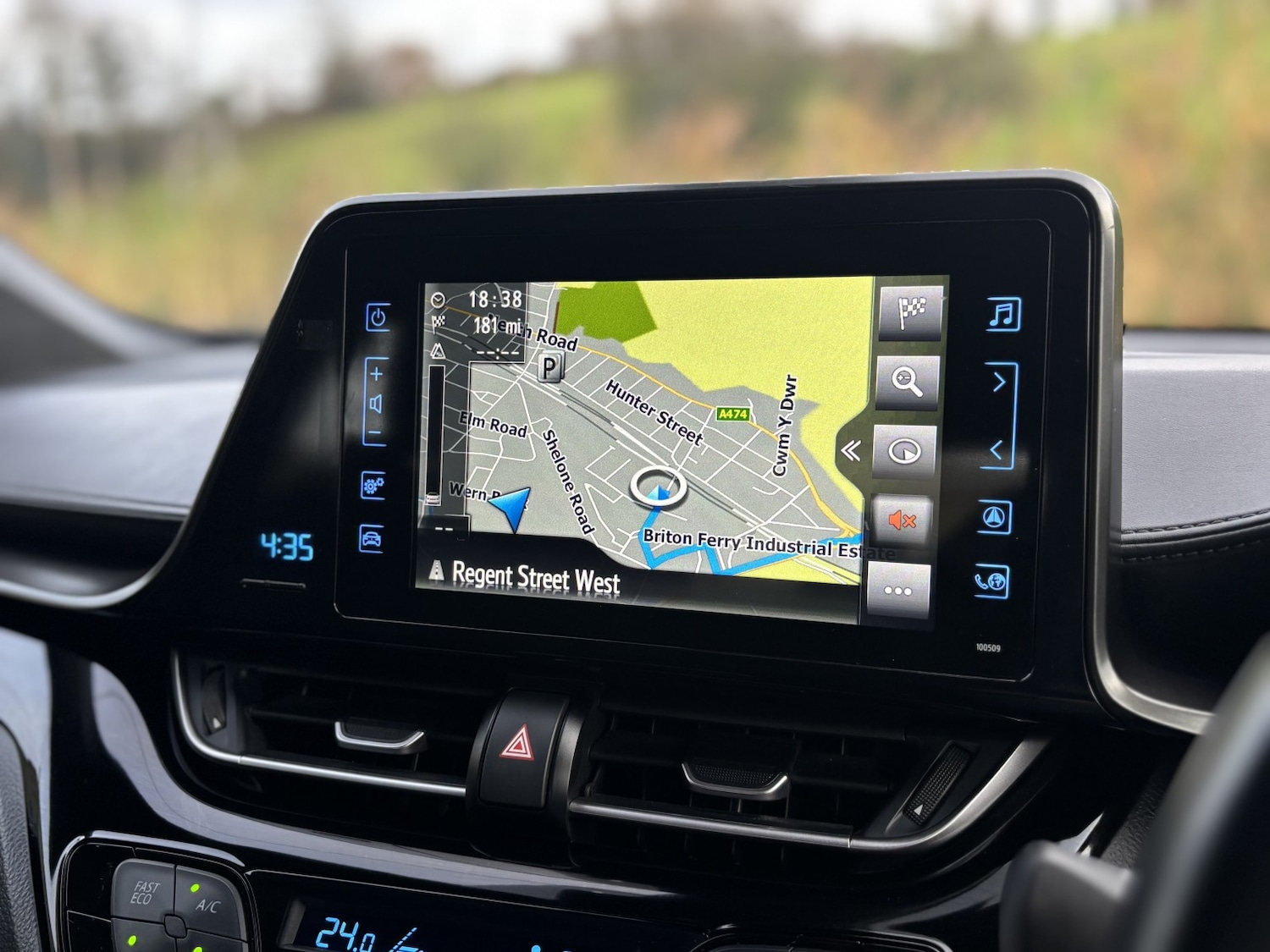 Used Toyota C-HR 2019 for sale - 76643337: Photo 44