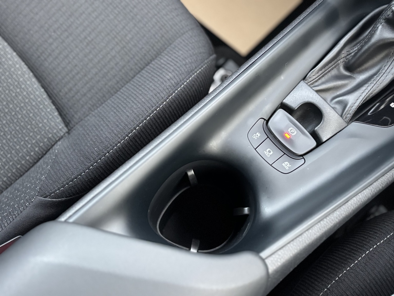 Used Toyota C-HR 2019 for sale - 76643337: Photo 57