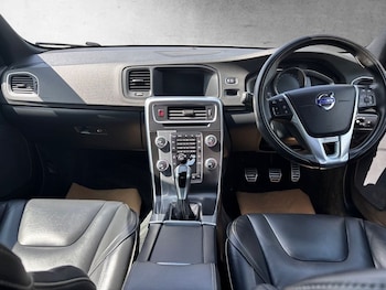 Used Volvo S60 2017 for sale - 79470177: Photo
