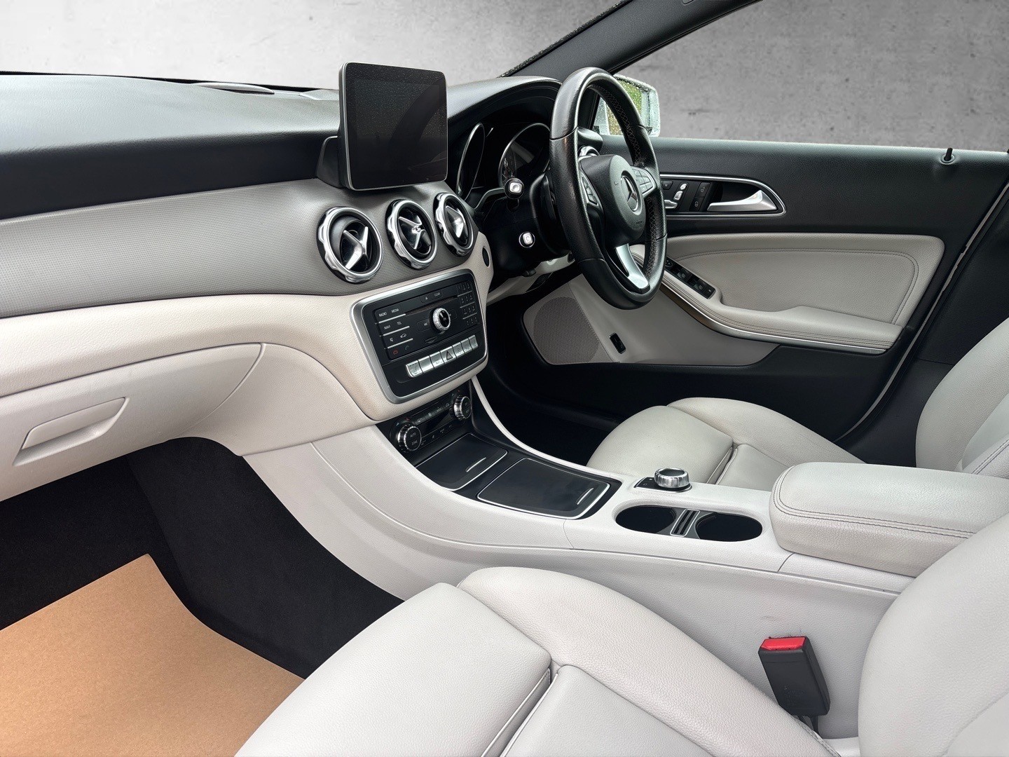 Used Mercedes-Benz GLA 2018 for sale - 77774821: Photo 13