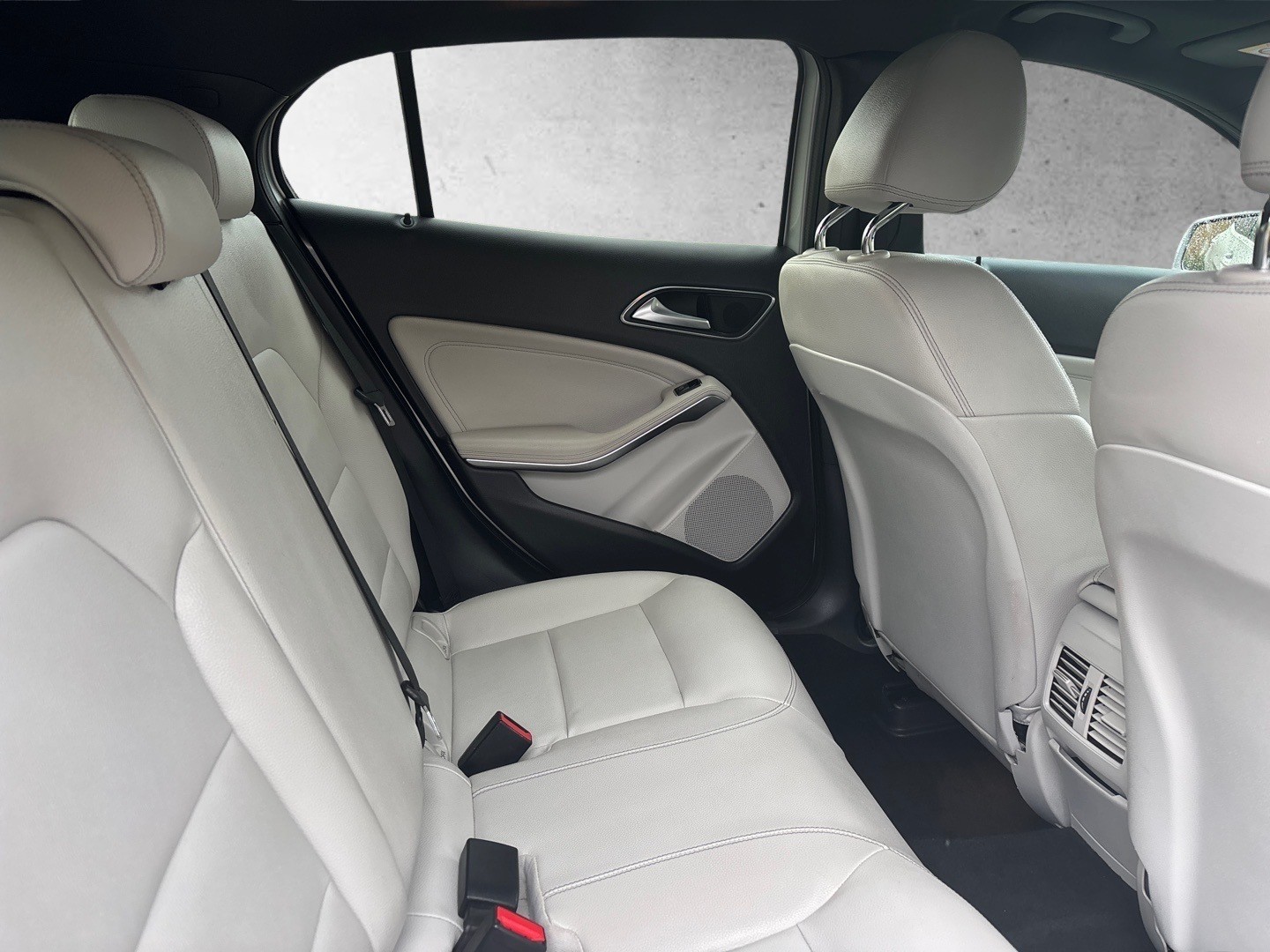 Used Mercedes-Benz GLA 2018 for sale - 77774821: Photo 14