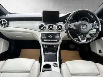 Used Mercedes-Benz GLA 2018 for sale - 77774821: Photo