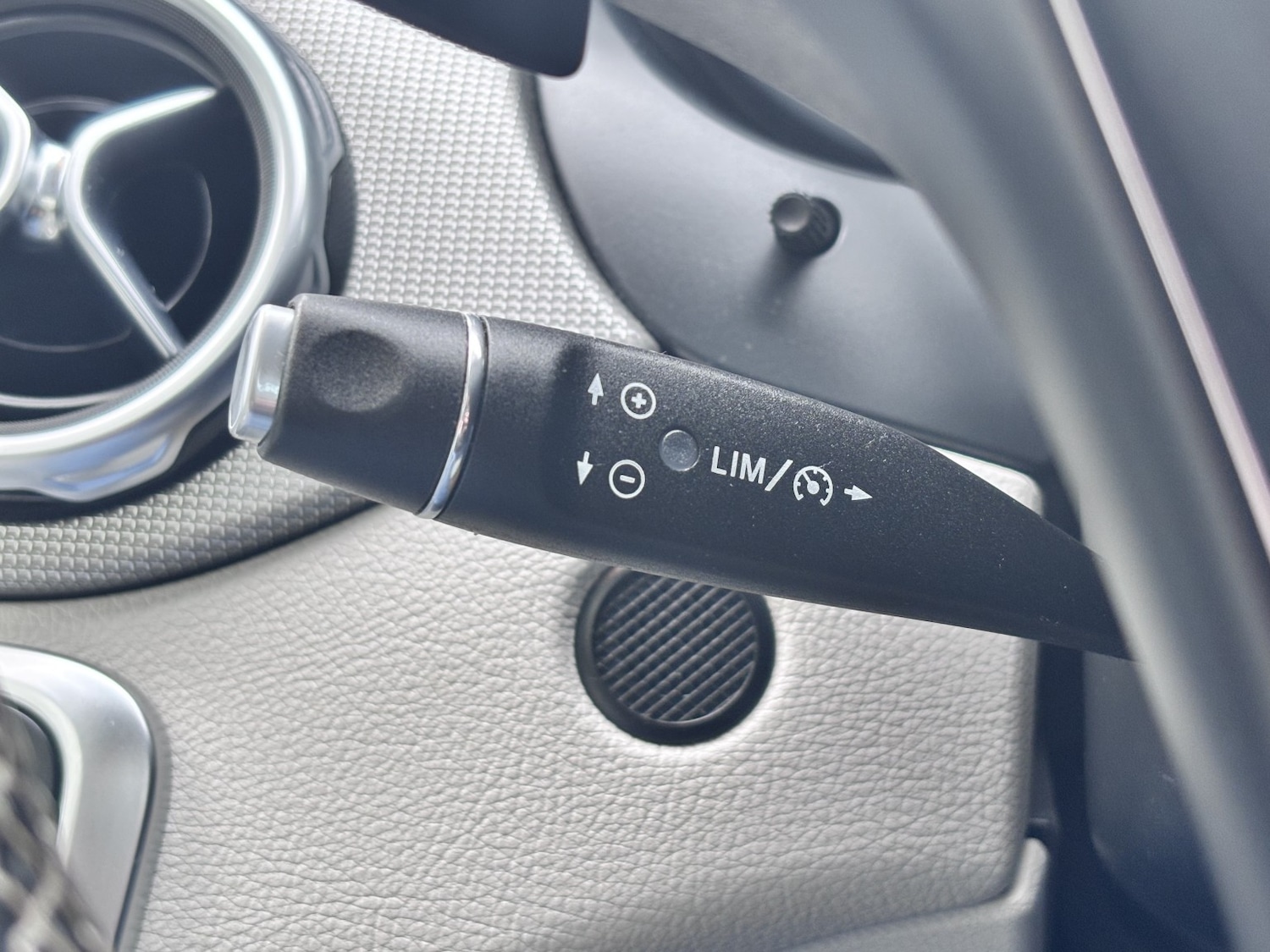 Used Mercedes-Benz GLA 2018 for sale - 77774821: Photo 58