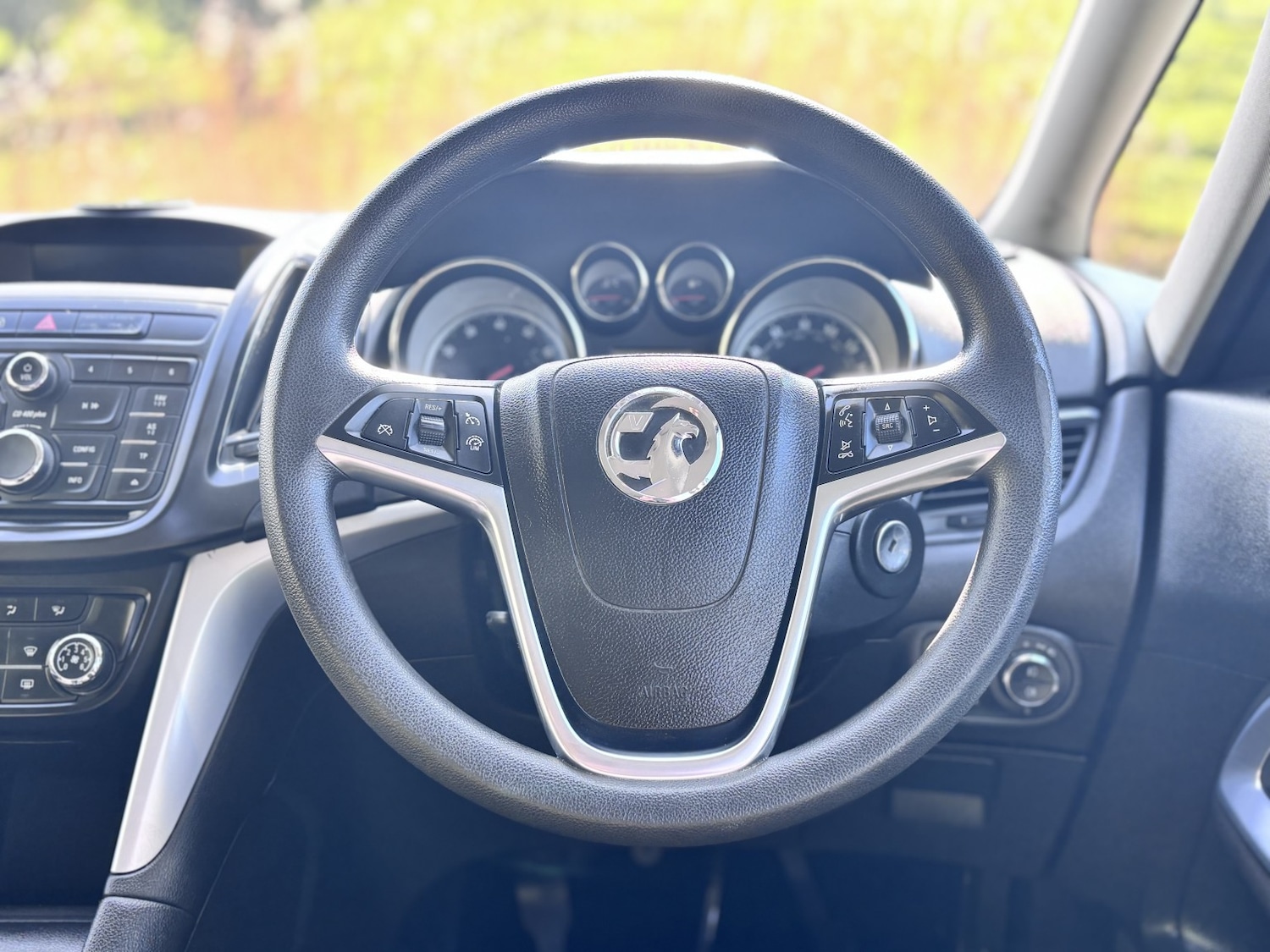 Used Vauxhall Zafira 2015 for sale - 77968667: Photo 27