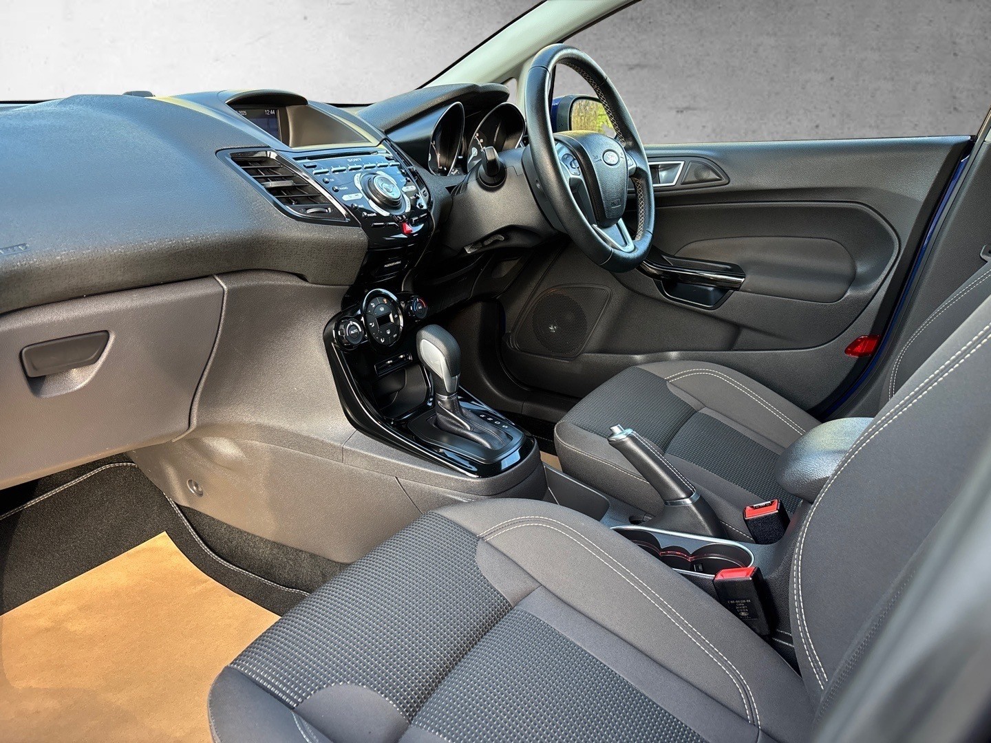 Used Ford Fiesta 2017 for sale - 77027867: Photo 13