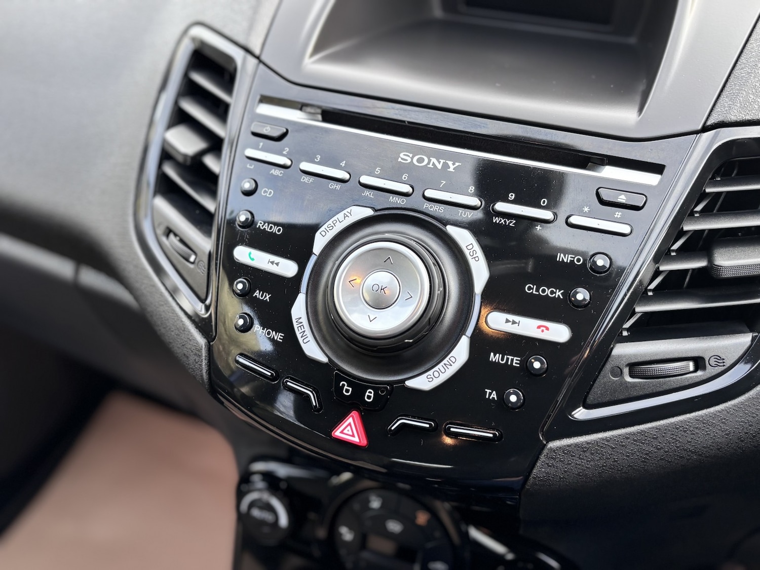 Used Ford Fiesta 2017 for sale - 77027867: Photo 46