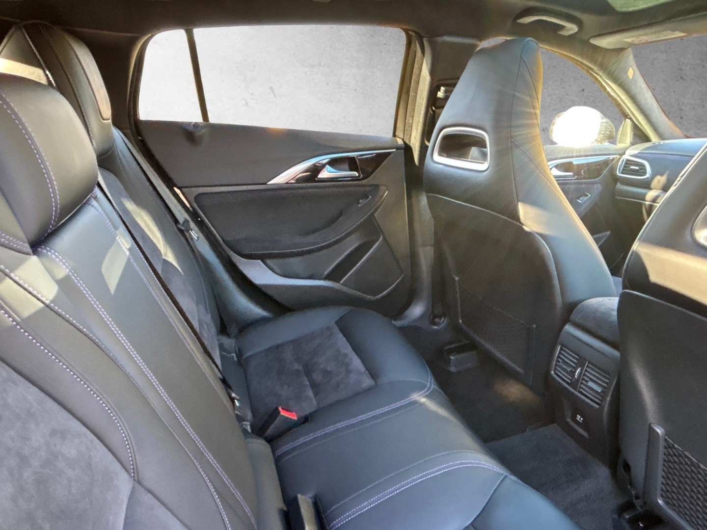 Used Infiniti Q30 2018 for sale - 76536699: Photo 14