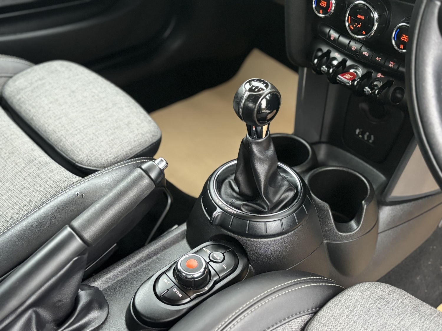 Used MINI Hatch 2017 for sale - 76576933: Photo 34