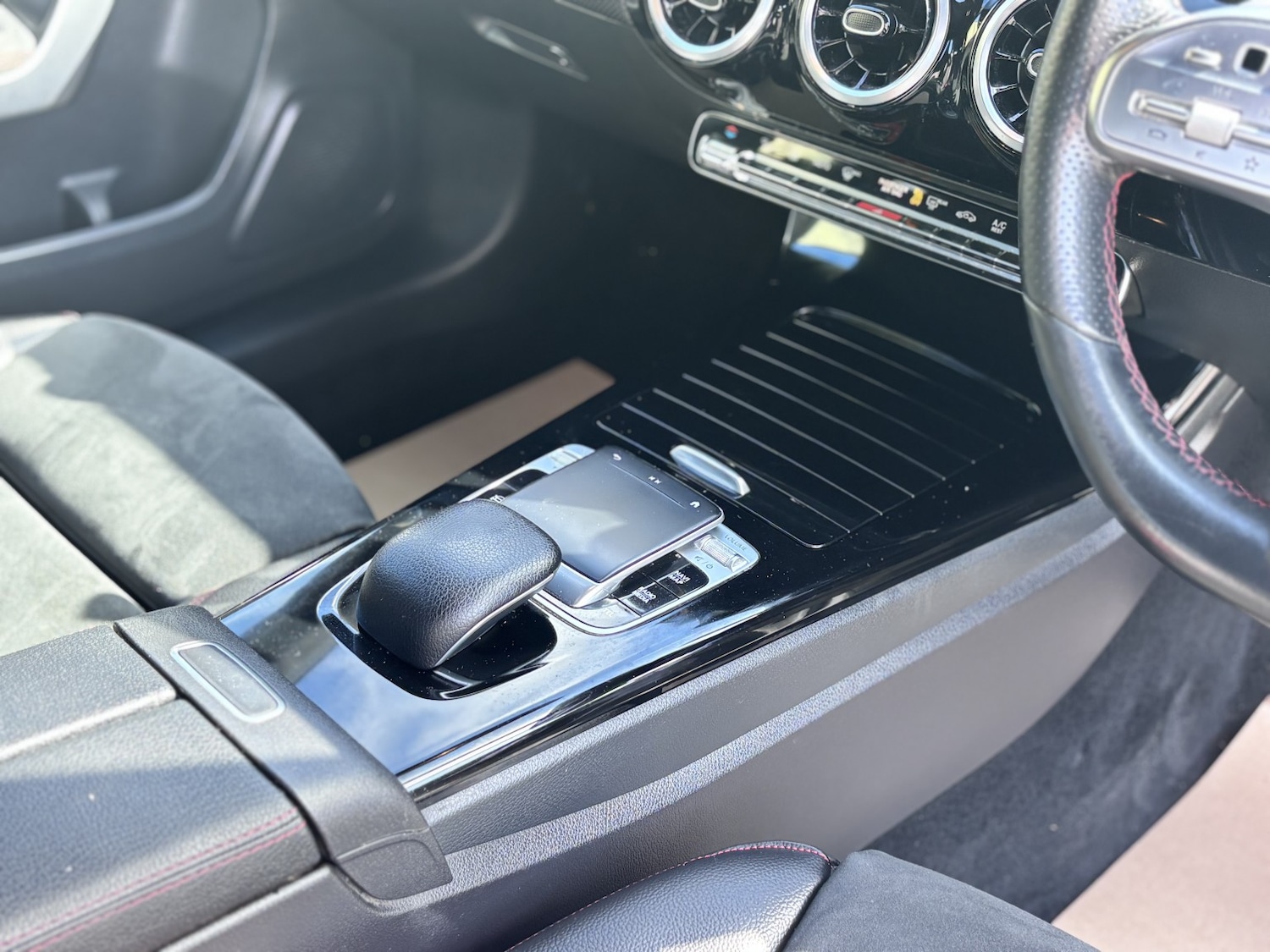 Used Mercedes-Benz A-Class 2018 for sale - 77921270: Photo 39