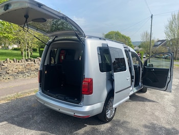 Used Volkswagen Caddy Maxi Life 2021 for sale - 78380044: Photo