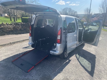 Used Peugeot Partner Tepee 2019 for sale - 78286203: Photo