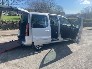 Used Peugeot Partner Tepee 2019 for sale - 78286203: Photo