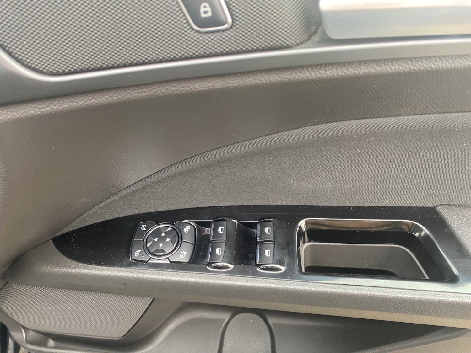 Used Ford Mondeo 2017 for sale - 77270795: Photo 46