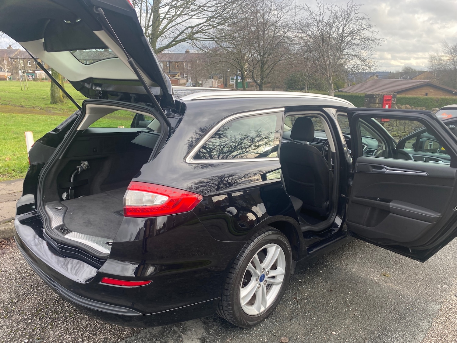 Used Ford Mondeo 2017 for sale - 77270795: Photo 50