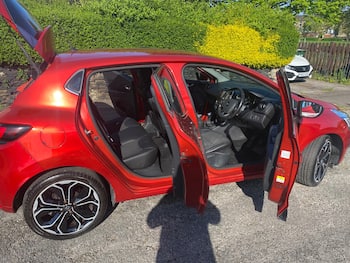 Used Renault Clio 2017 for sale - 79834948: Photo