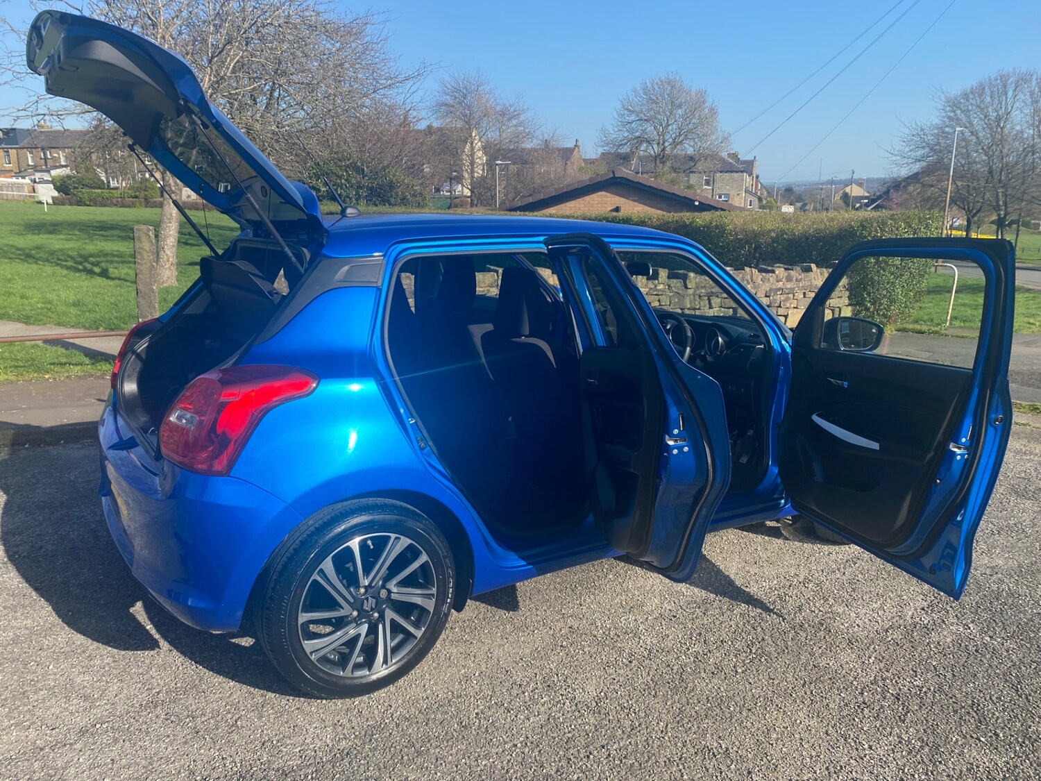 Used Suzuki Swift 2023 for sale - 77872941: Photo 34