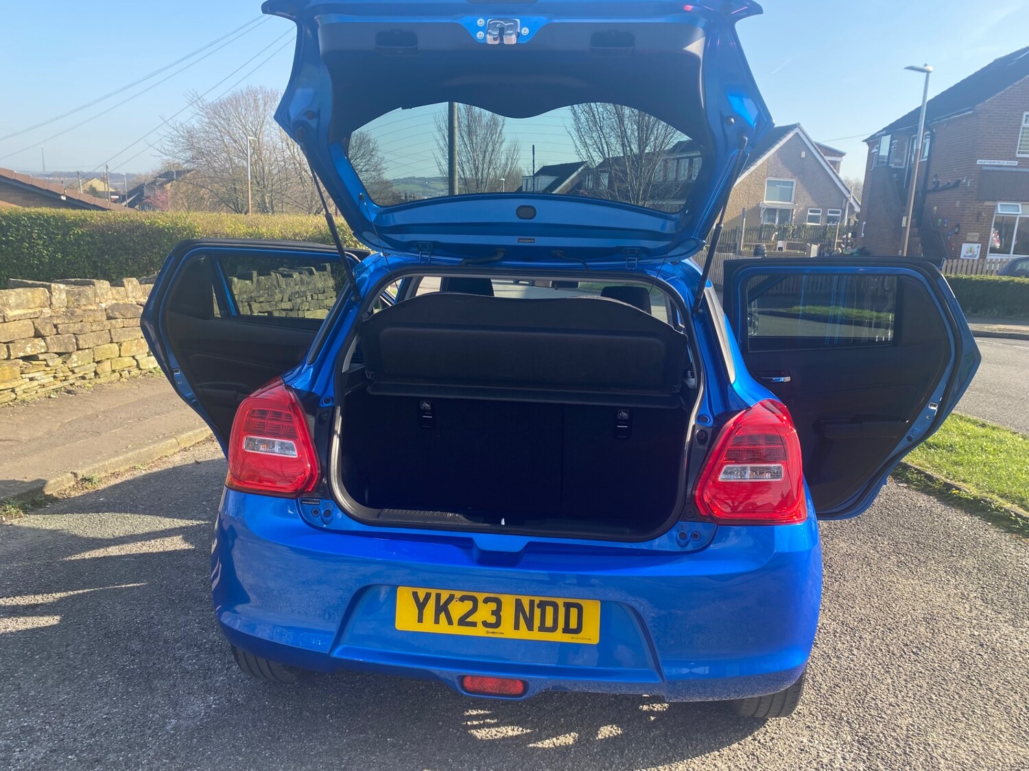 Used Suzuki Swift 2023 for sale - 77872941: Photo 36