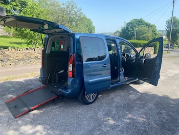 Used Peugeot Partner Tepee 2019 for sale - 78692910: Photo