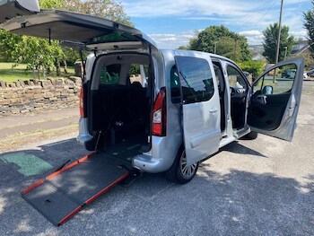 Used Peugeot Partner Tepee 2018 for sale - 77274151: Photo