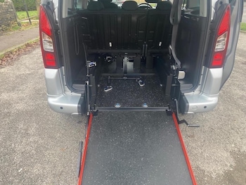 Used Peugeot Partner Tepee 2018 for sale - 77274151: Photo