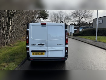 Used Renault Trafic 2018 for sale - 77038981: Photo