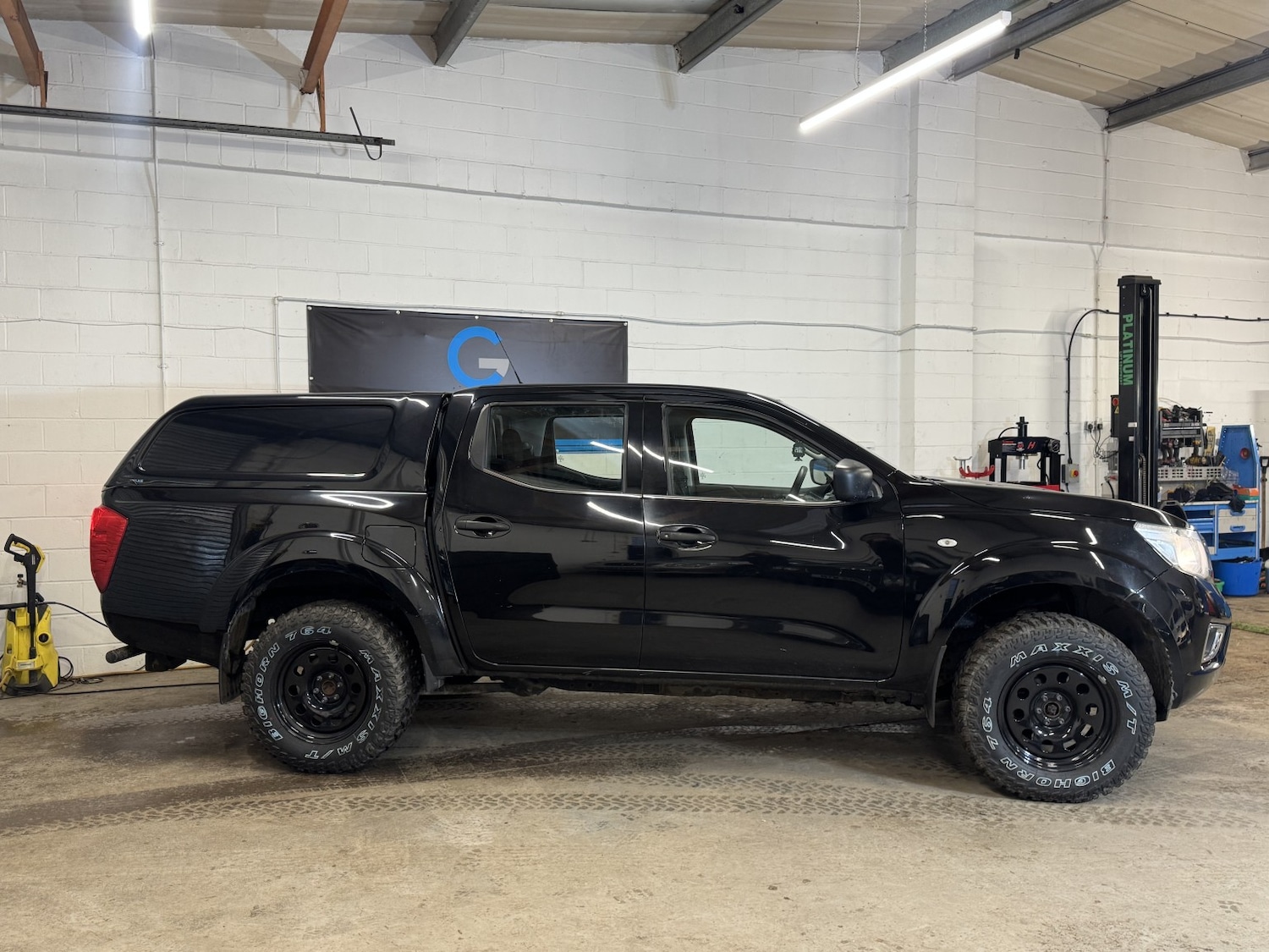 Used Nissan Navara 2019 for sale - 77385239: Photo 2