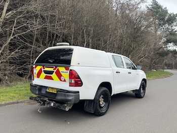 Used Toyota Hilux 2020 for sale - 77715063: Photo