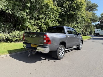Used Toyota Hilux 2019 for sale - 79765347: Photo