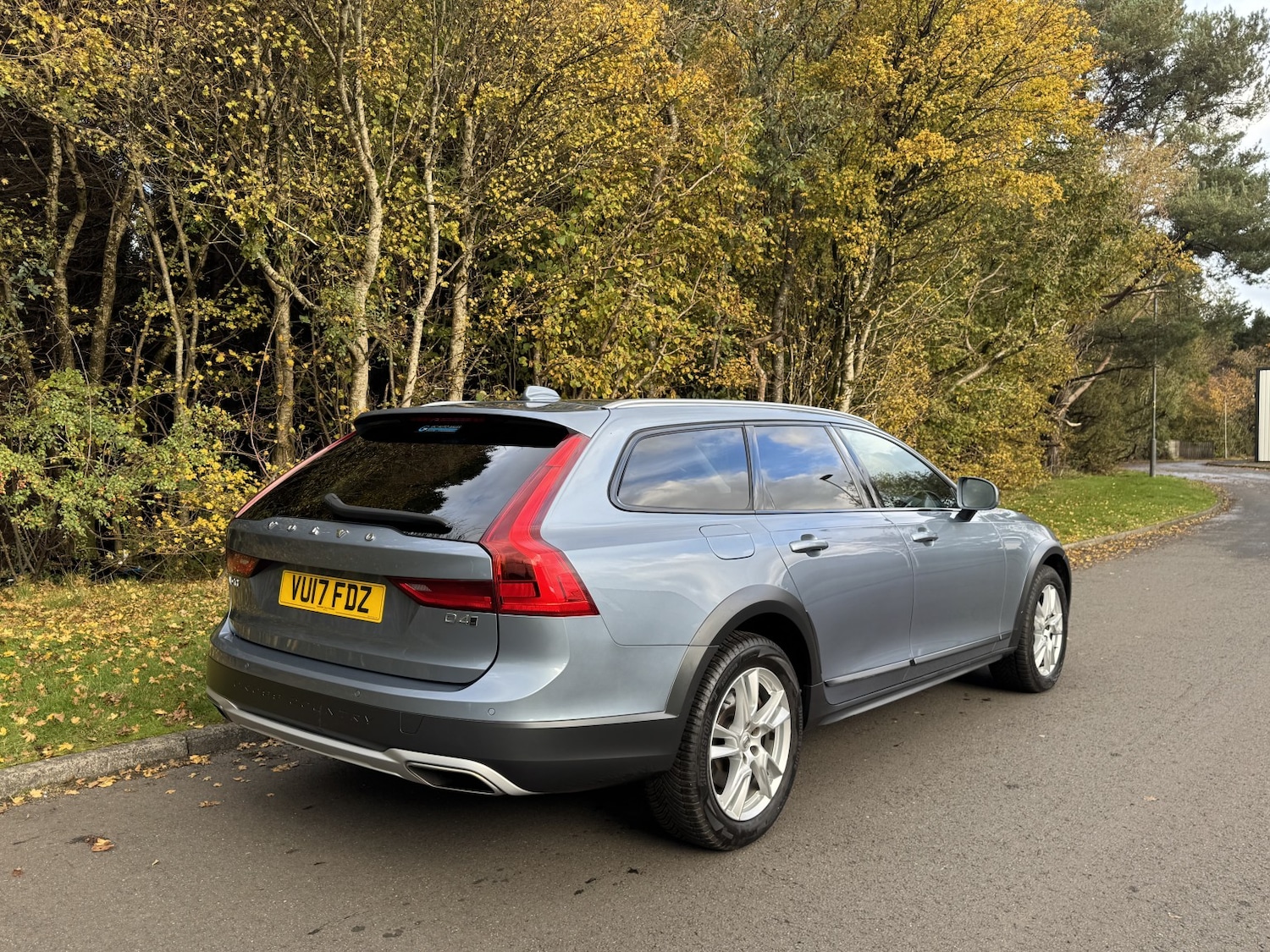 Used Volvo V90 Cross Country 2017 for sale - 76358213: Photo 3