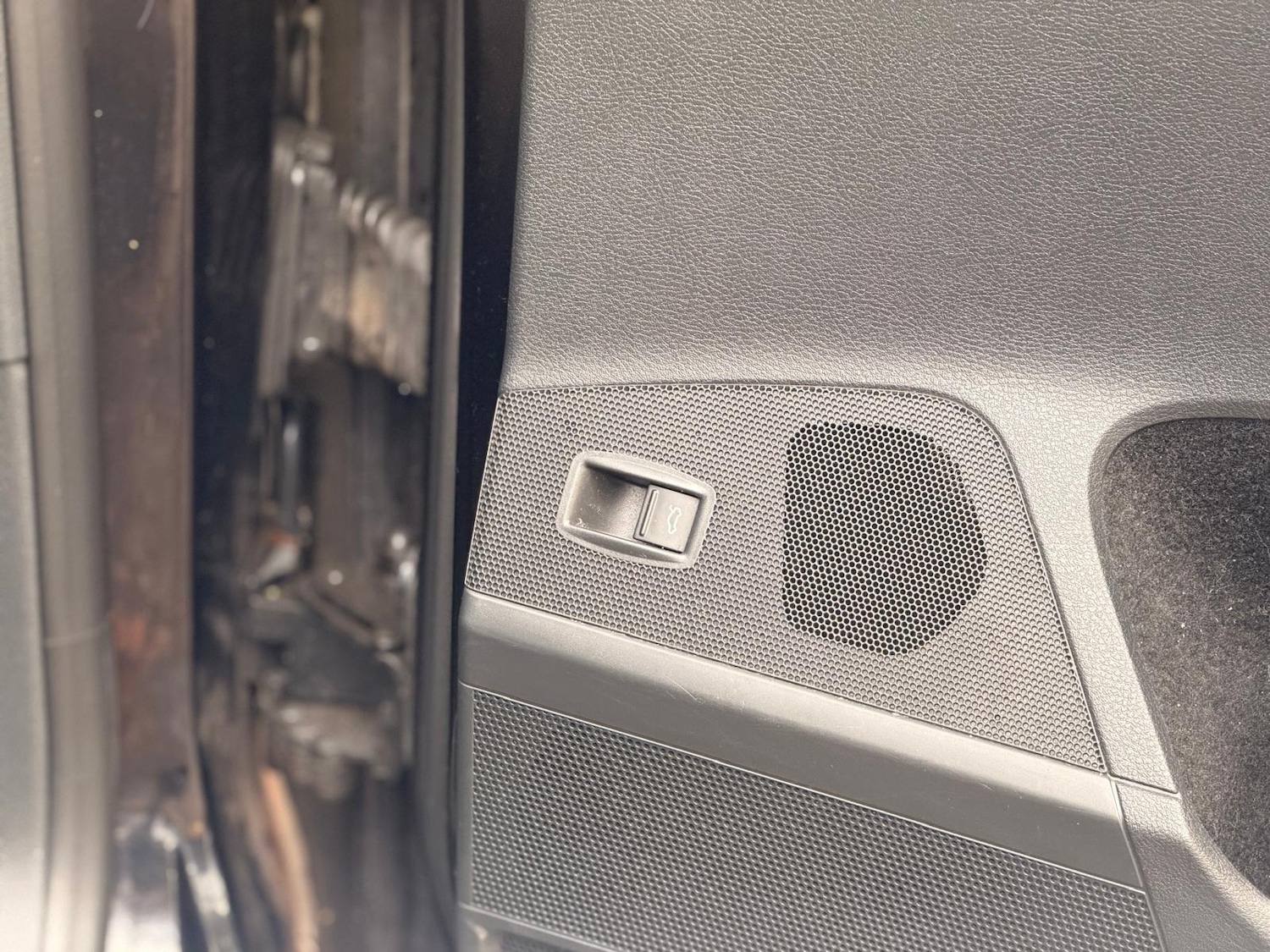 Used Volkswagen Passat 2014 for sale - 77083345: Photo 50