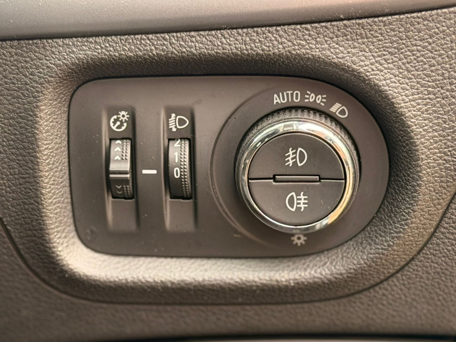 Used Vauxhall Astra 2018 for sale - 77059879: Photo 20