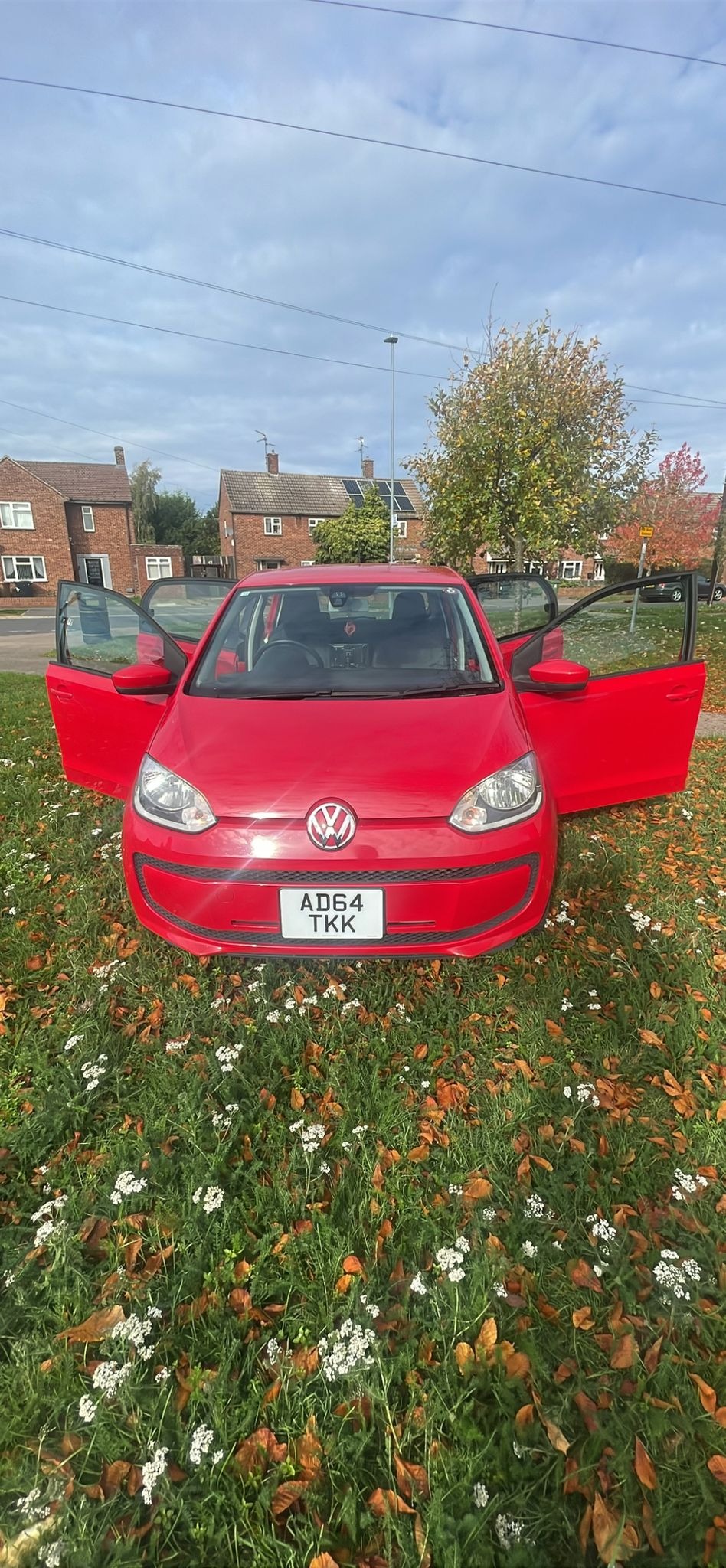 Used Volkswagen up! 2025 for sale - 76340854: Photo 2