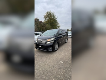 Used Toyota Vellfire 2010 for sale - 76625744: Photo