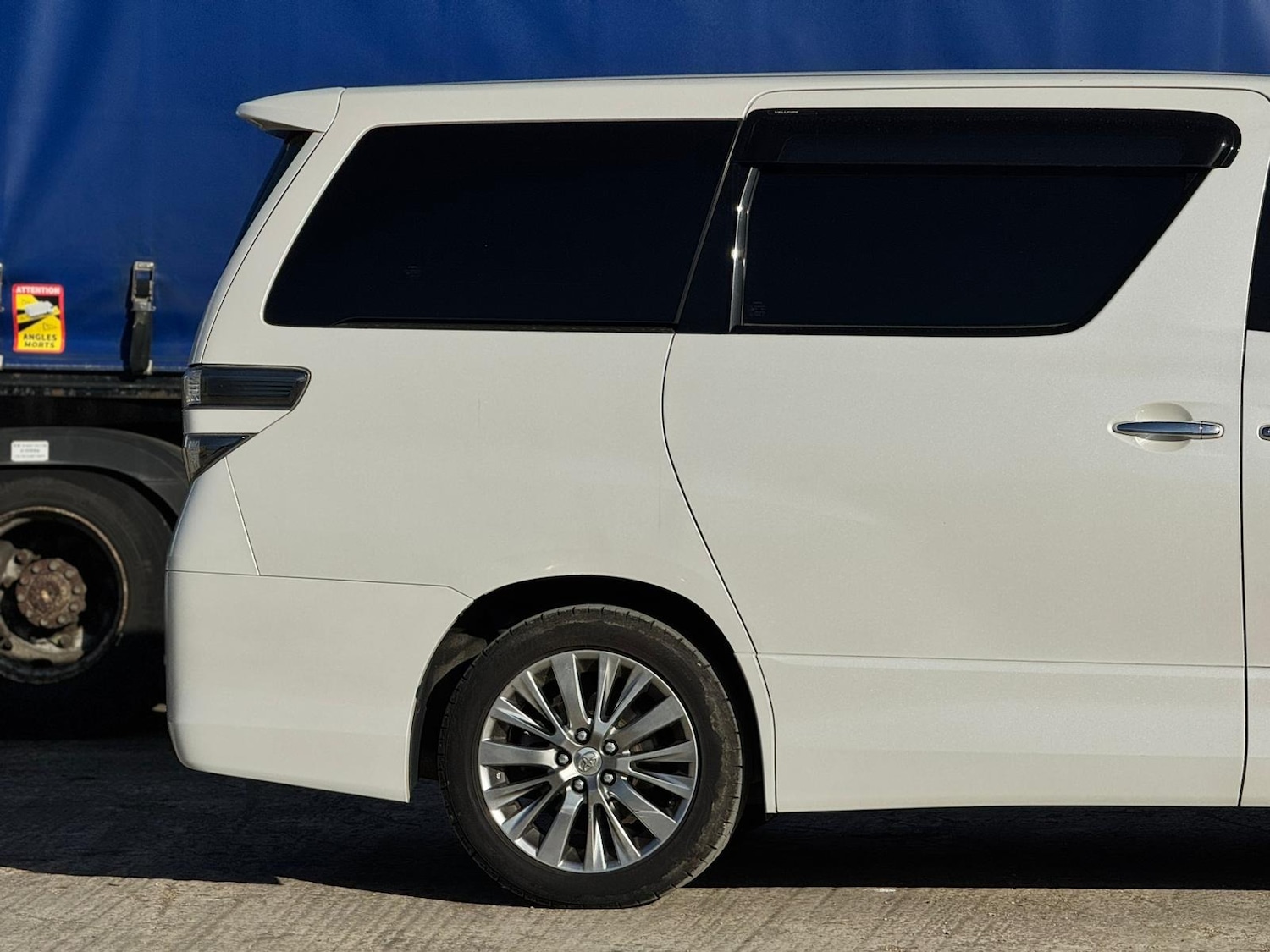 Used Toyota Vellfire 2026 for sale - 77931917: Photo 12