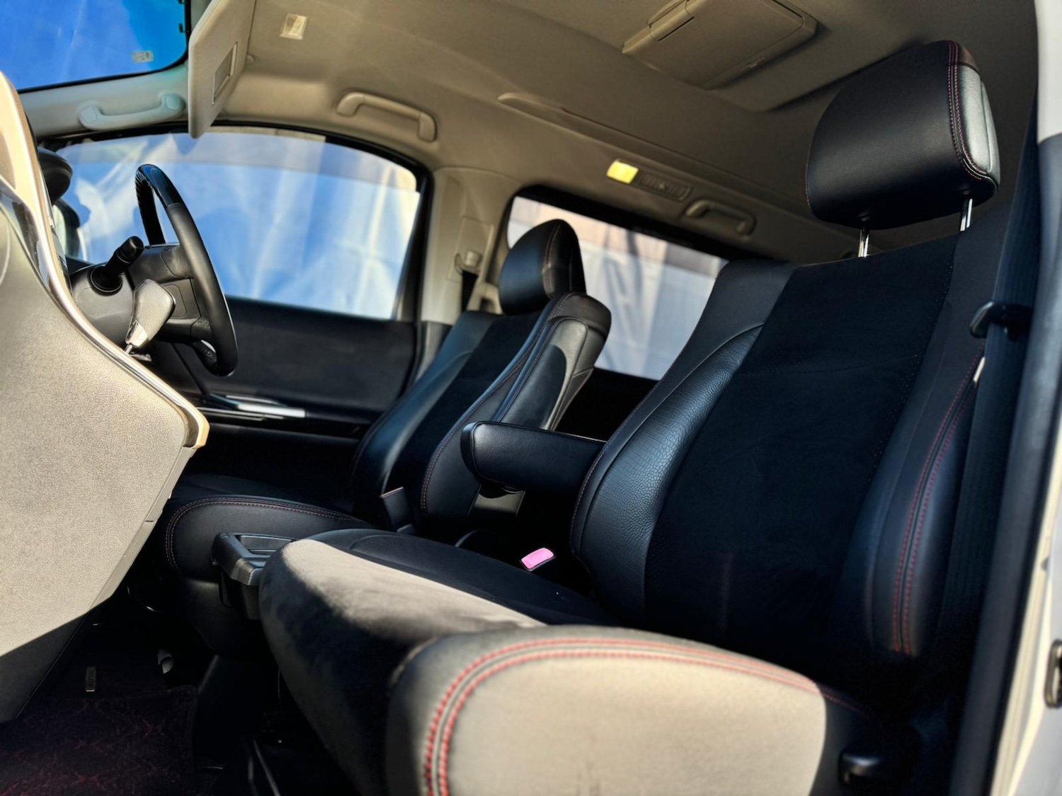 Used Toyota Vellfire 2026 for sale - 77931917: Photo 22