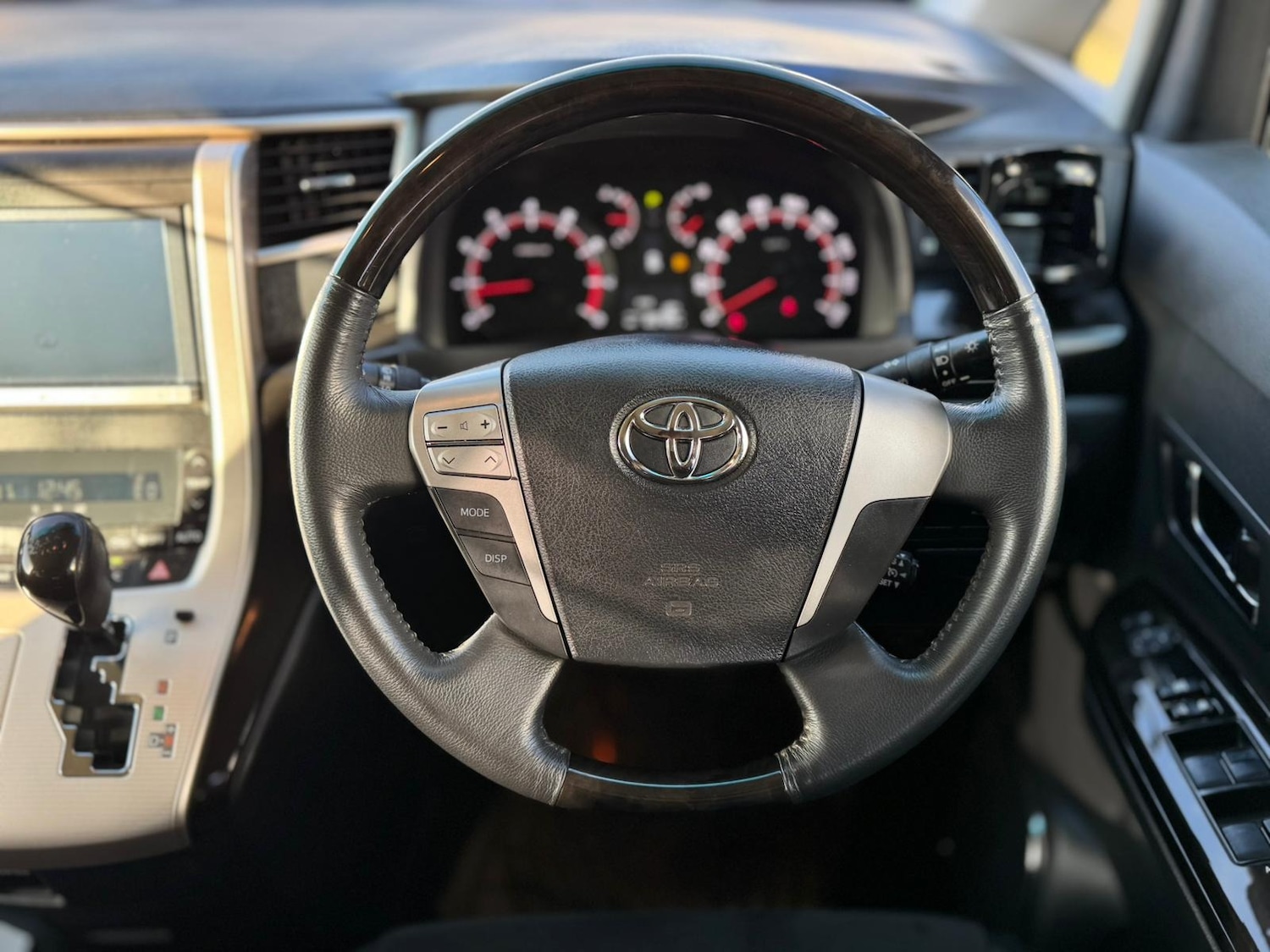 Used Toyota Vellfire 2026 for sale - 77931917: Photo 29